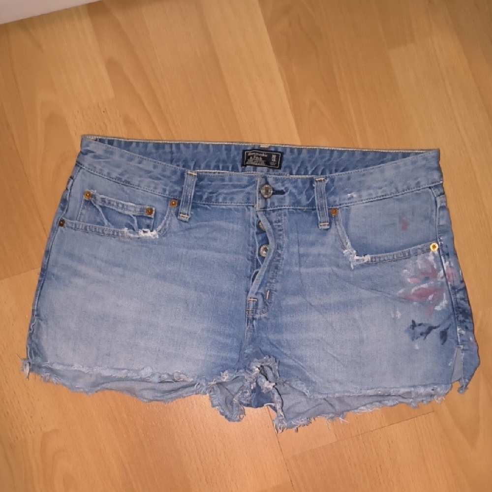 Abercrombie & Fitch | Light Blue Distressed Jean Shorts